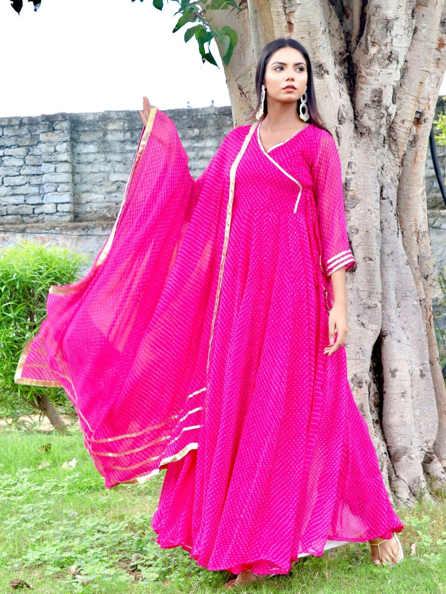 ONEWE INDIA Paakhi Mothra Anarkali Set (Set of 3) - Pink