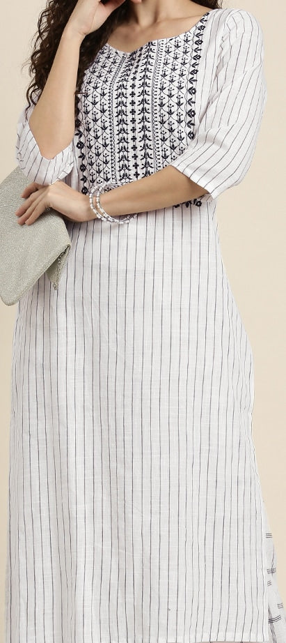 Vishudh Women Off-White Printed Kurta with Palazzos