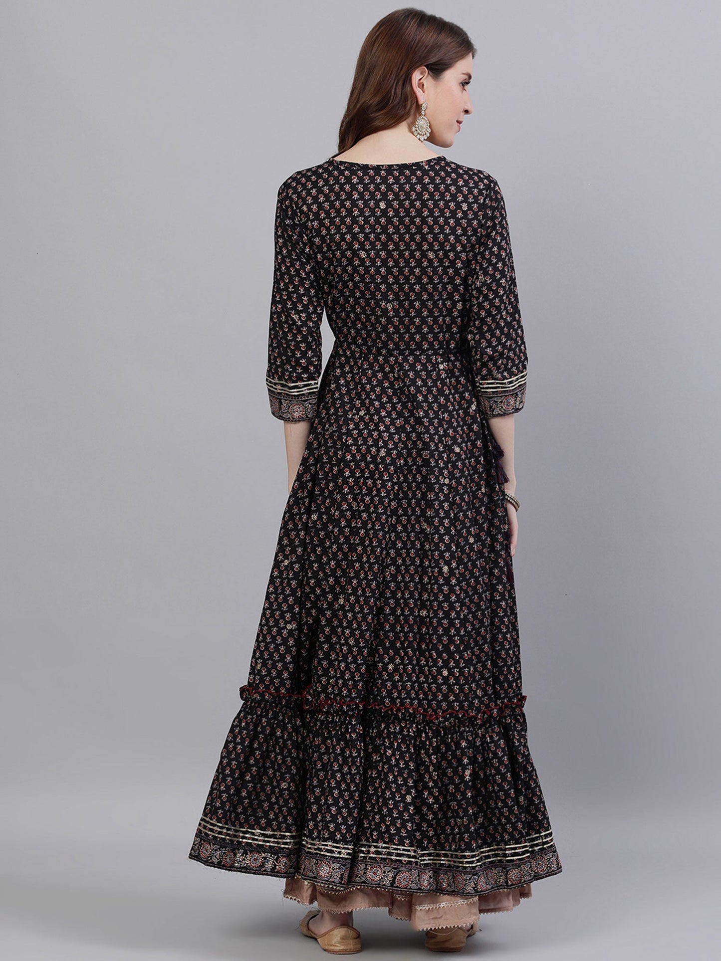 ISHIN Women Black Yoke Embellished Anarkali Kurta