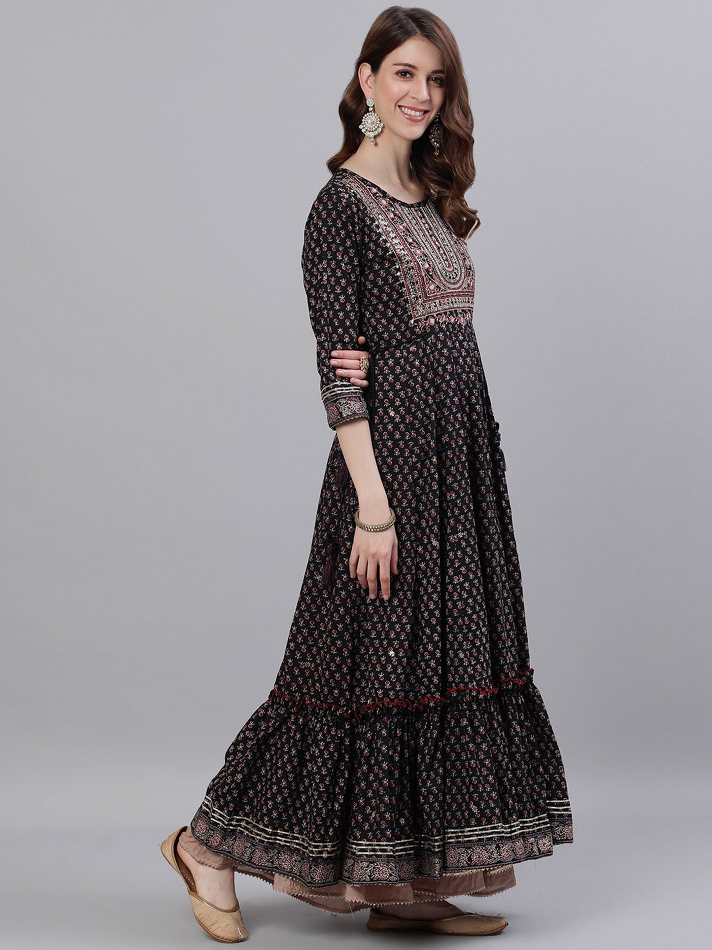 ISHIN Women Black Yoke Embellished Anarkali Kurta