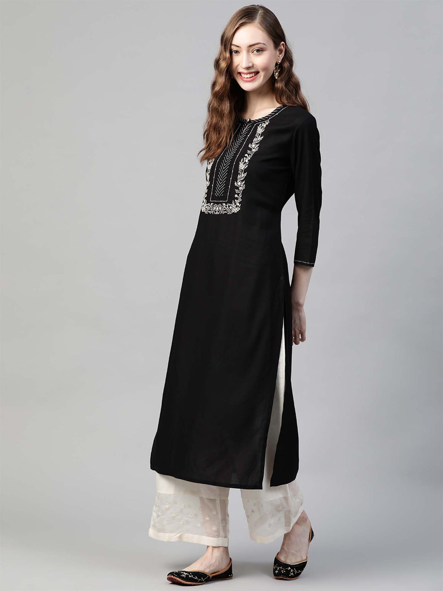 PIROH Womens Rayon Embroidered Straight Kurta Black